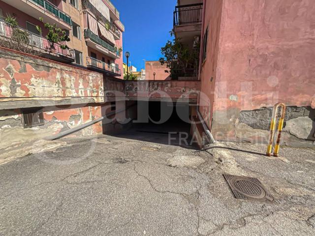 Box in vendita a Scafati, Campania
