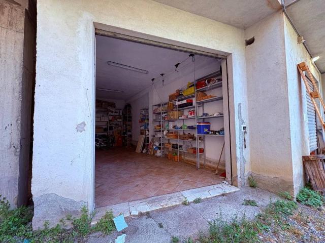 Box in vendita a Piano Lettieri, Calabria