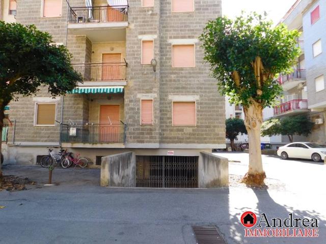 Box in vendita a Via Fiume Lao, Scalea