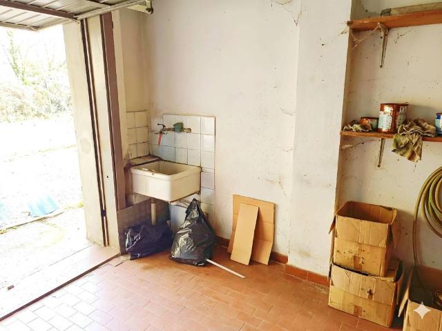 Box in vendita a Scandicci, Toscana