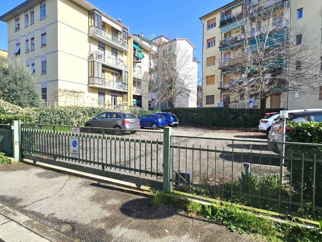 Box in vendita a Le Bagnese, Scandicci