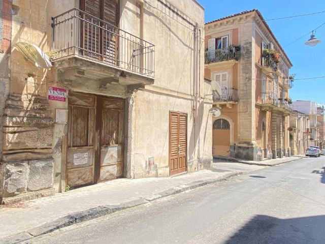 Box in vendita a Scordia, Sicilia