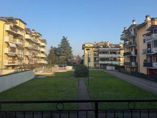 Box in vendita a Villaggio Ambrosiano, Segrate