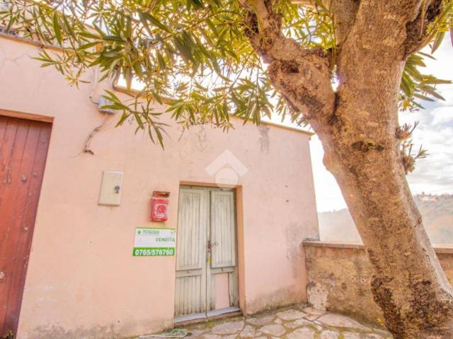 Box in vendita a Selci, Lazio