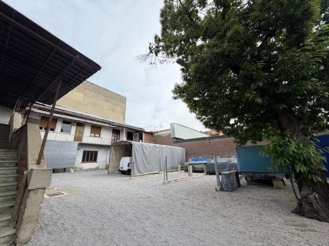 Box in vendita a San Rocco, Seregno