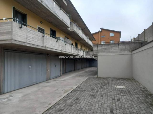 Box in vendita a Paderno, Seriate