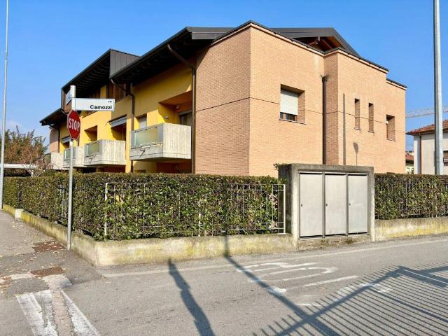 Box in vendita a Paderno, Seriate