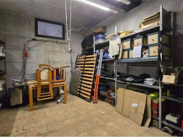 Box in vendita a Oneda, Sesto Calende
