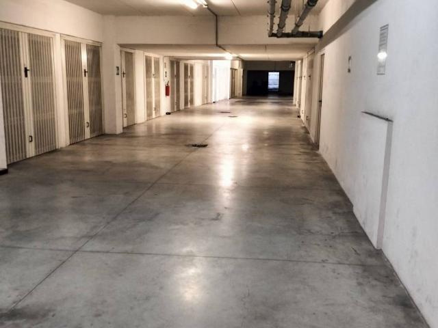 Box in vendita a Quinto Basso, Sesto Fiorentino