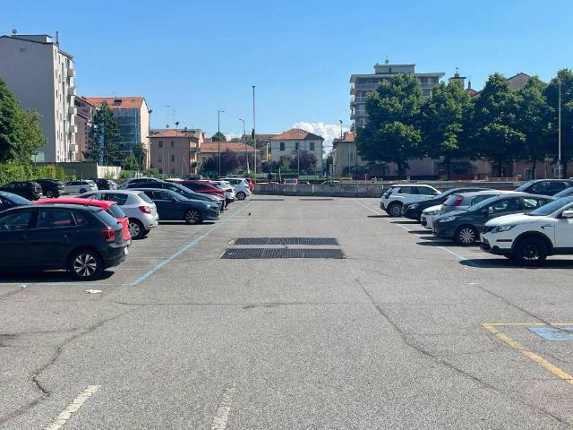 Box in vendita a Zona Omogenea Milano Nord, Sesto San Giovanni