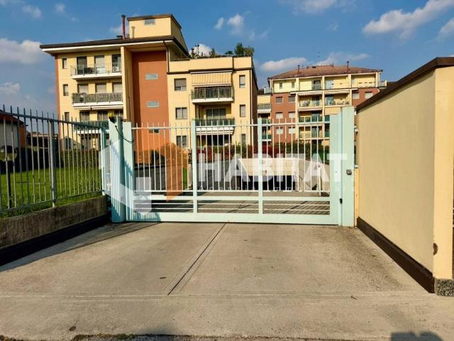 Box in vendita a Pelucca, Sesto San Giovanni