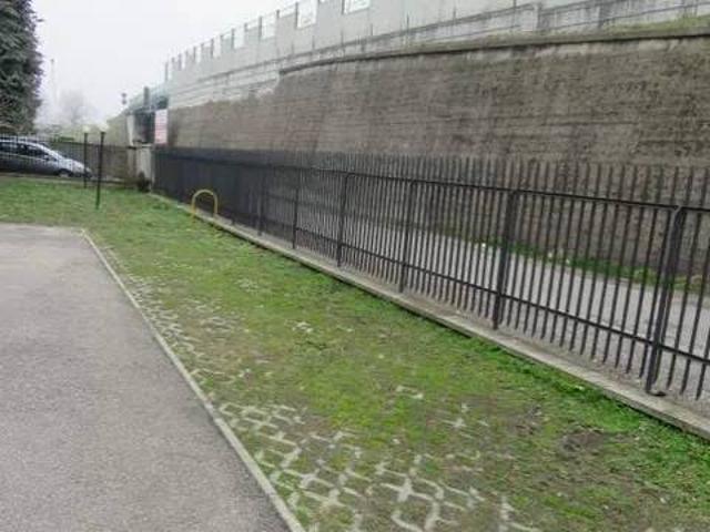 Box in vendita a Cascine Olona, Settimo Milanese