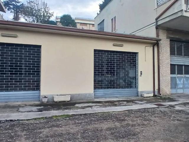 Box in vendita a San Silvestre, Silvi