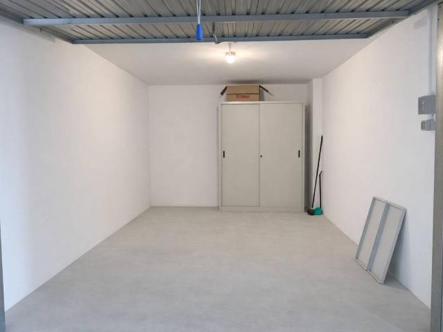Box in vendita a Silvi, Abruzzo
