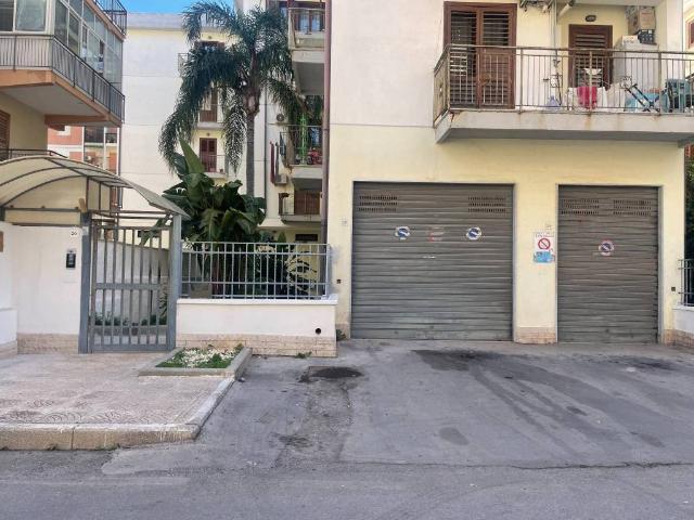 Box in vendita a Grottasanta, Siracusa