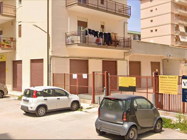 Box in vendita a Tiche, Siracusa