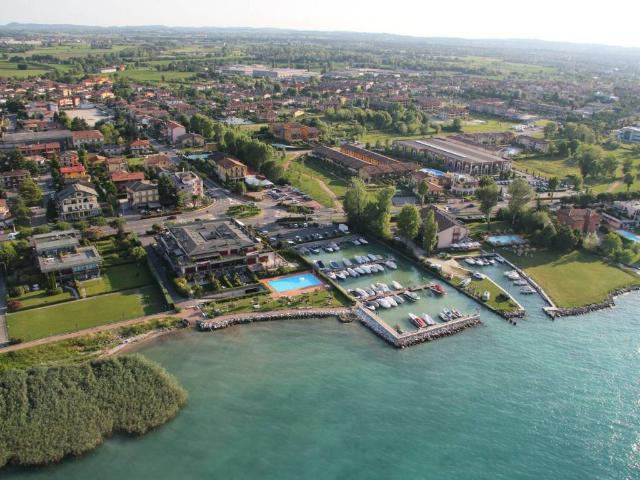 Box in vendita a Lugana, Sirmione