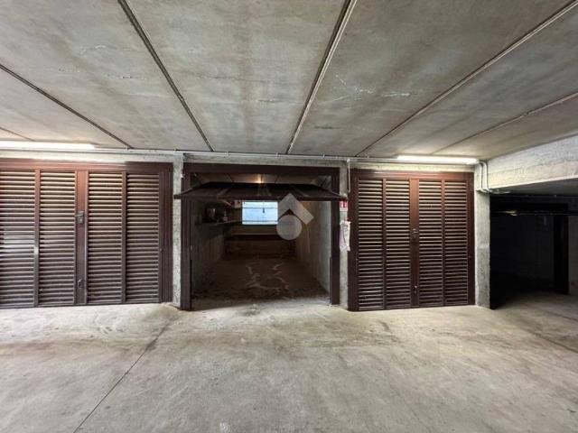 Box in vendita a Solto Collina, Lombardia