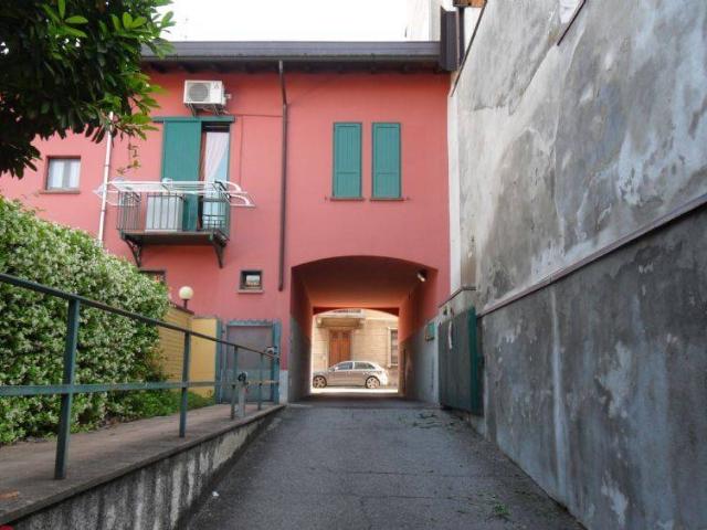 Box in vendita a Soresina, Lombardia