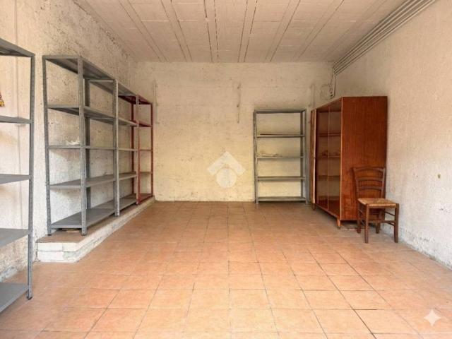 Box in vendita a Soriano Nel Cimino, Lazio