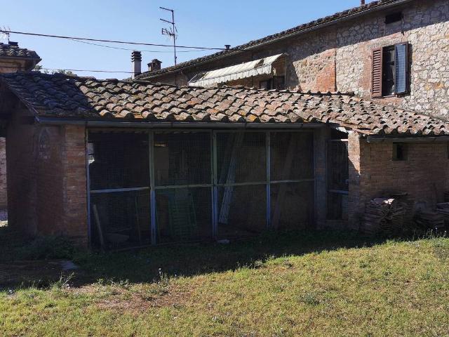 Box in vendita a Sovicille, Toscana