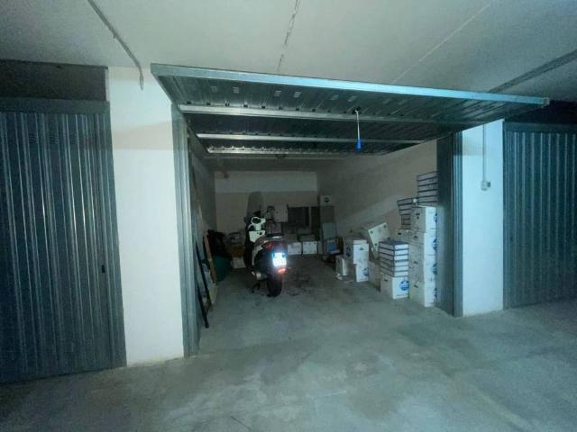 Box in vendita a Marche, Ascoli Piceno
