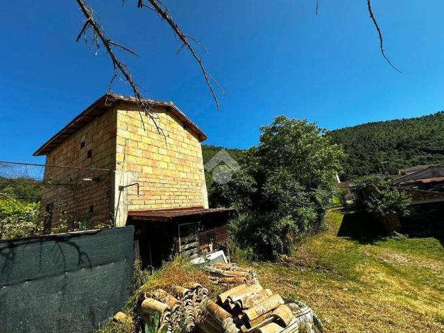 Box in vendita a Spoleto, Umbria