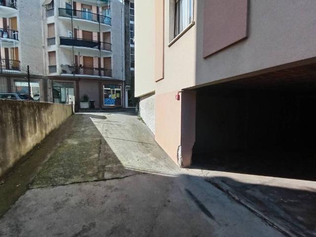 Box in vendita a Spotorno, Liguria