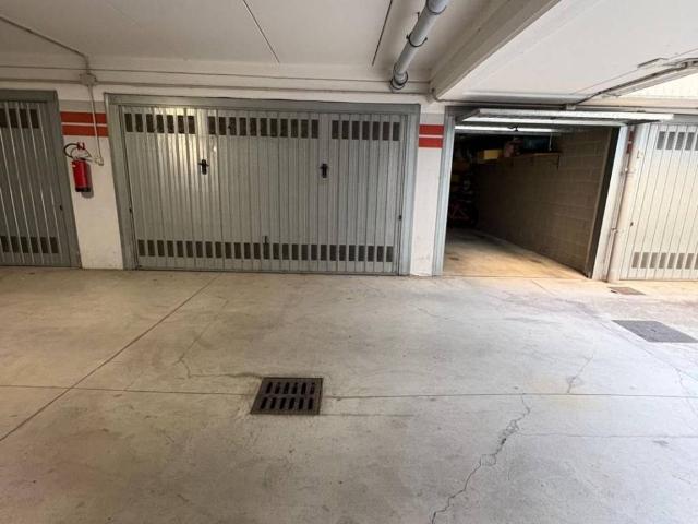 Box in vendita a Stezzano, Bergamo