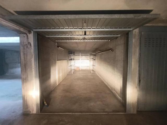 Box in vendita a Stezzano, Lombardia