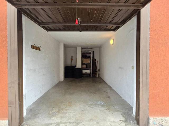 Box in vendita a Suisio, Lombardia