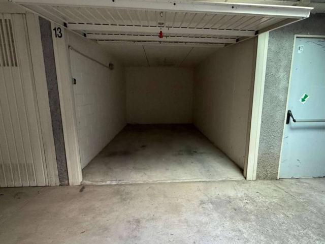 Box in vendita a Suisio, Bergamo