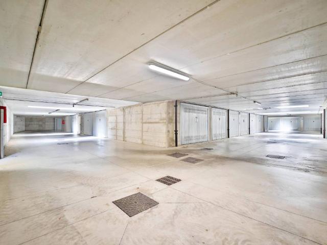 Box in vendita a Sulbiate, Lombardia