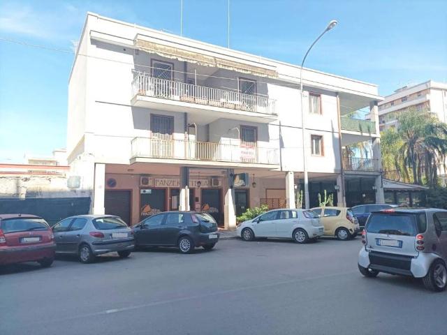 Box in vendita a Taranto