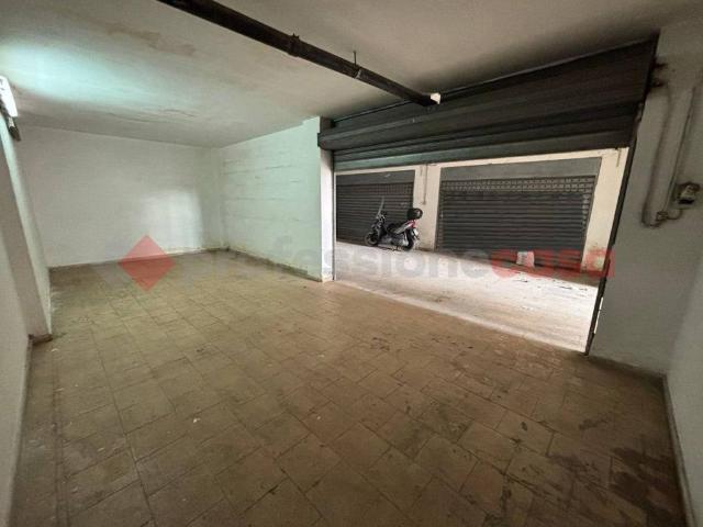 Box in vendita a Puglia, Taranto
