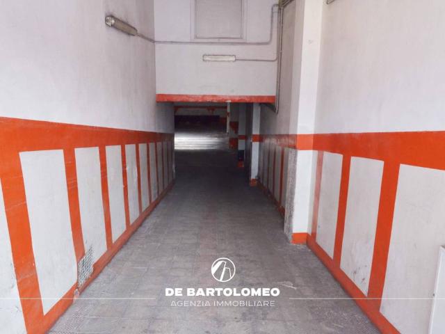 Box in vendita a Puglia, Taranto