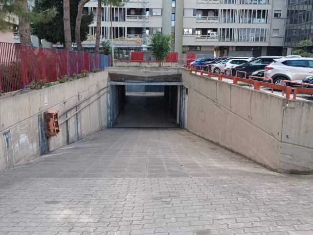 Box in vendita a Puglia, Taranto