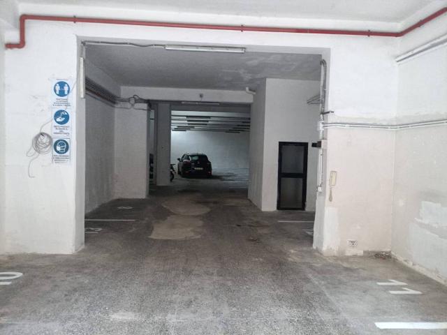 Box in vendita a Puglia, Taranto