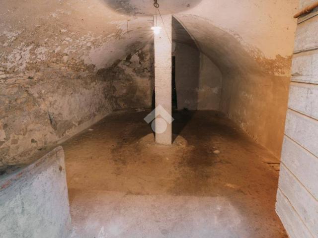 Box in vendita a Tarquinia, Lazio