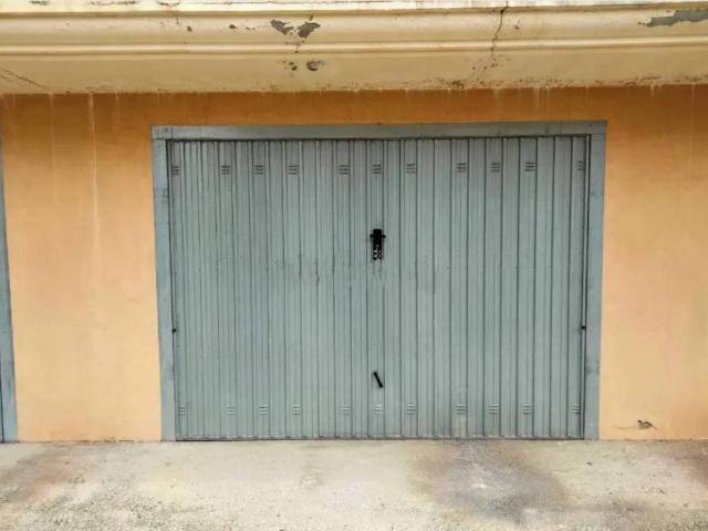 Box in vendita a Casalena, Teramo
