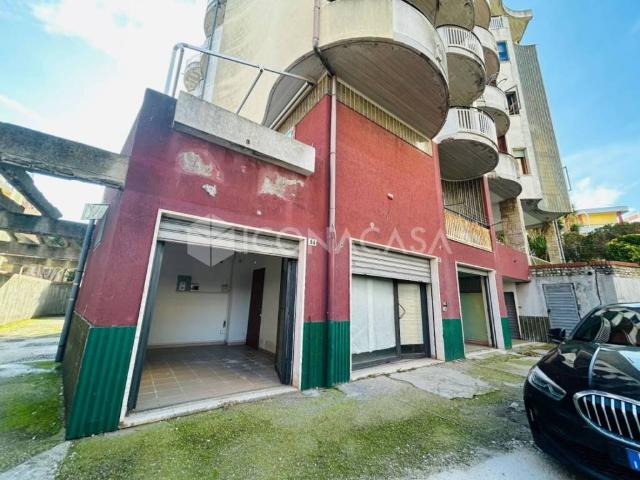 Box in vendita a Termoli, Molise