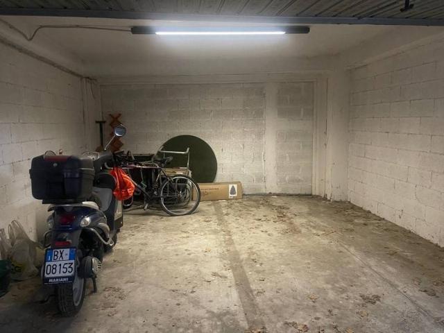 Box in vendita a Borgo Rivo, Terni
