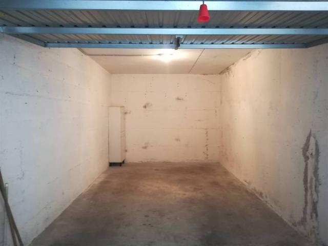 Box in vendita a Terni, Umbria