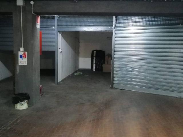 Box in vendita a Città Giardino, Terni
