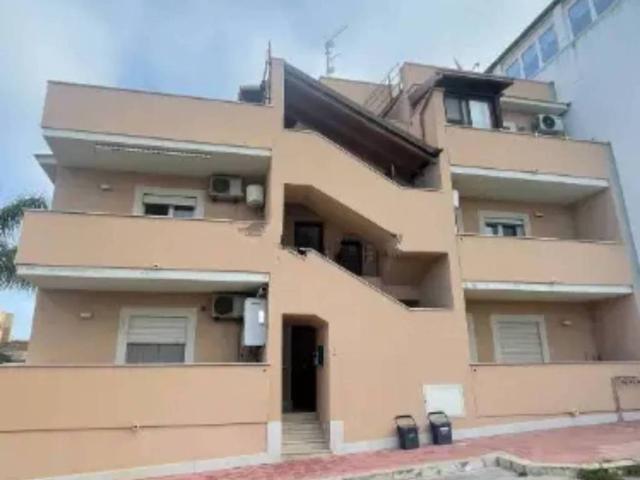 Box in vendita a Terrasini, Sicilia