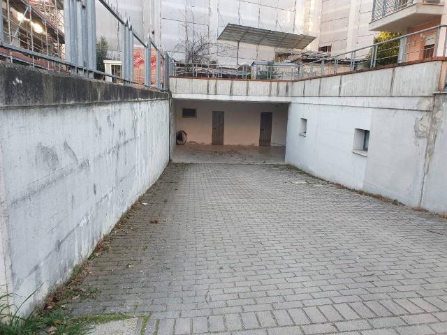 Box in vendita a Marche, Macerata