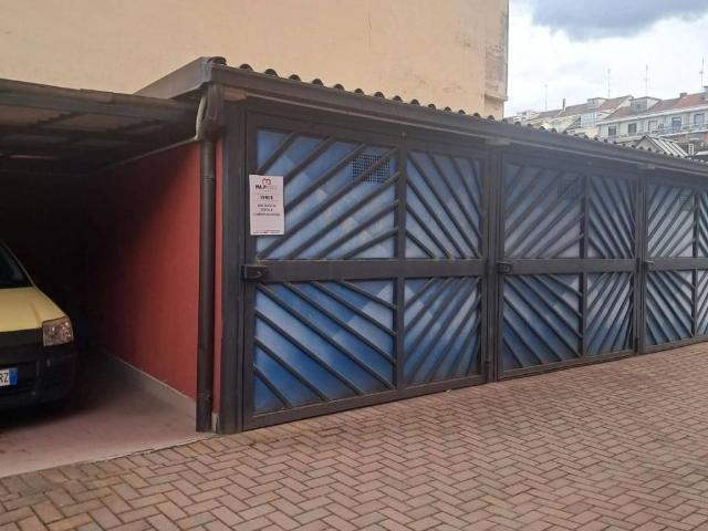 Box in vendita a Circoscrizione 4, Piemonte