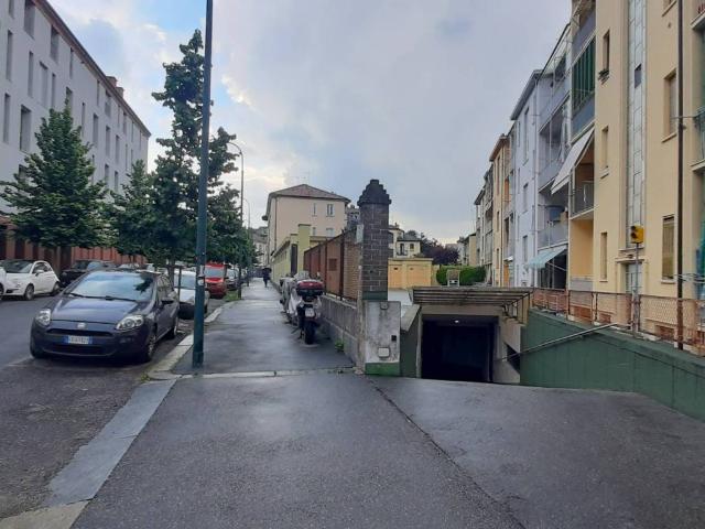 Box in vendita a Madonna del Pilone, Torino