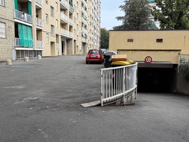 Box in vendita a Parella, Torino
