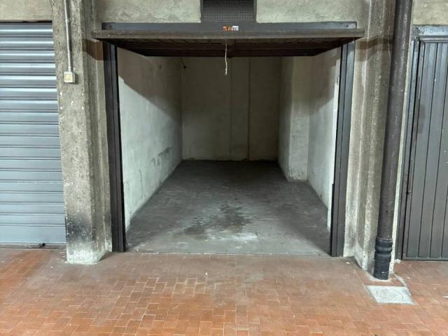Box in vendita a Circoscrizione 8, Piemonte